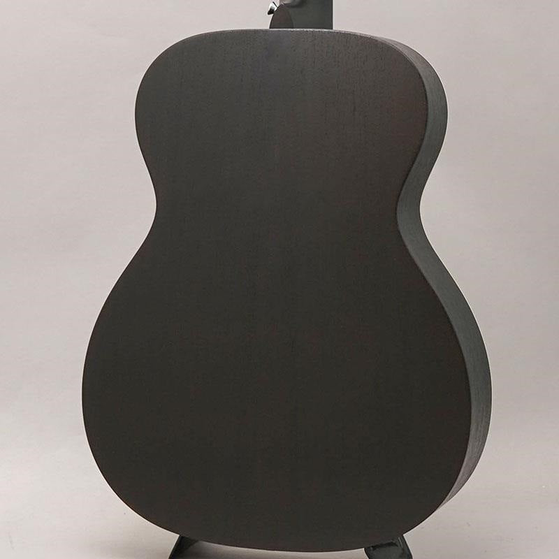 000-17E_Black_Smoke_Martin_Martin_02