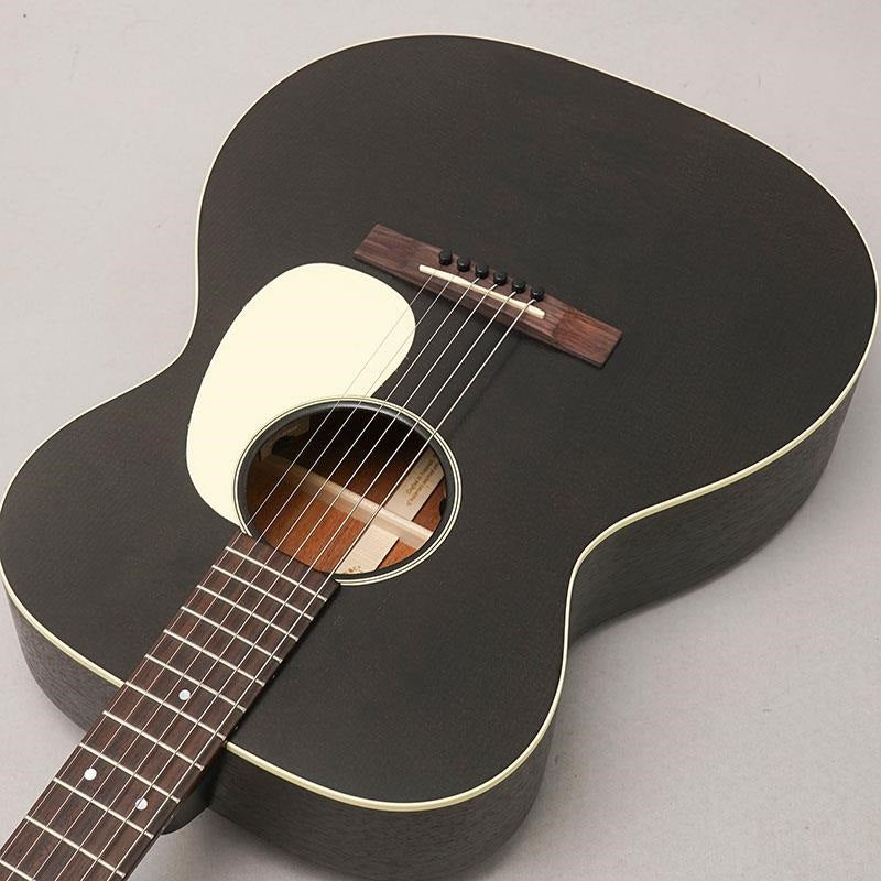 000-17E_Black_Smoke_Martin_Martin_05