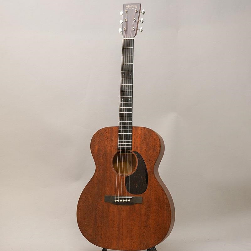 000-17_Standard_Martin_Martin_03