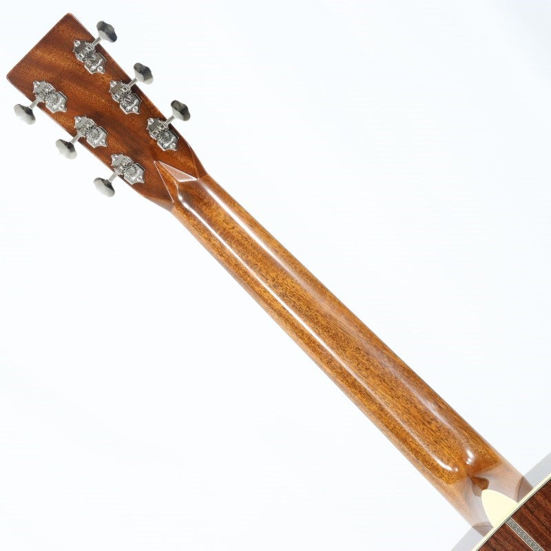 000-28EC_Martin_Martin_08