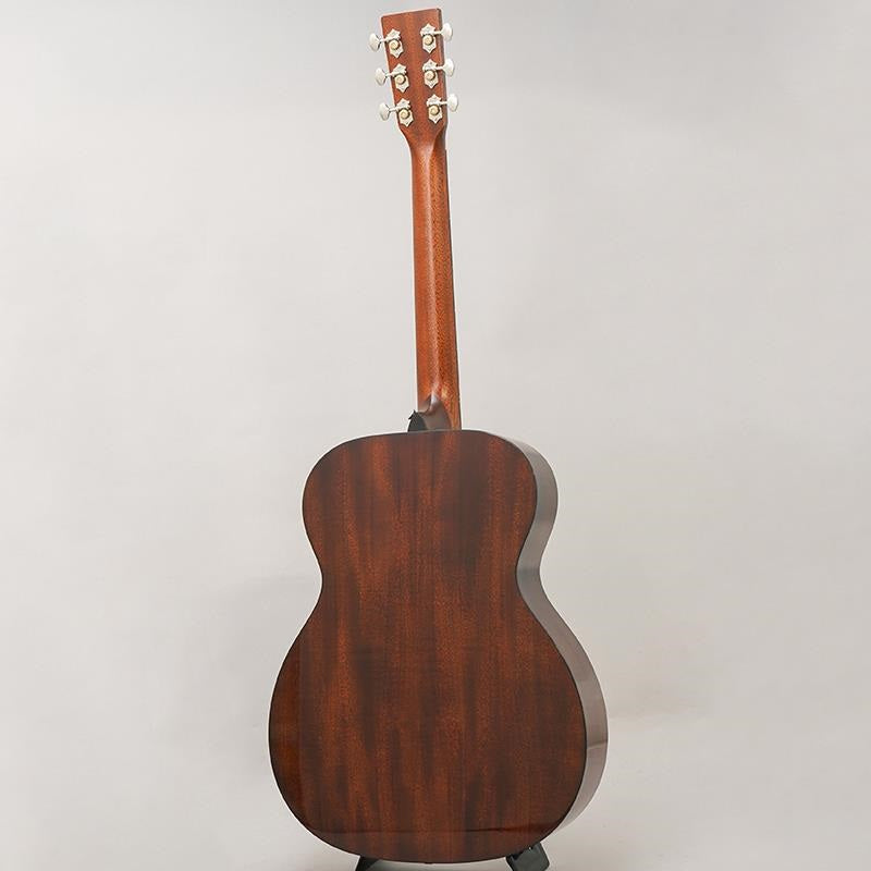 000E_Retro_Plus_Mahogany_Martin_Martin_04