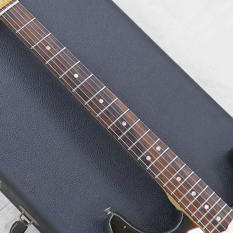 VINTAGE_Stratocaster_'70_Sunburst_R_09