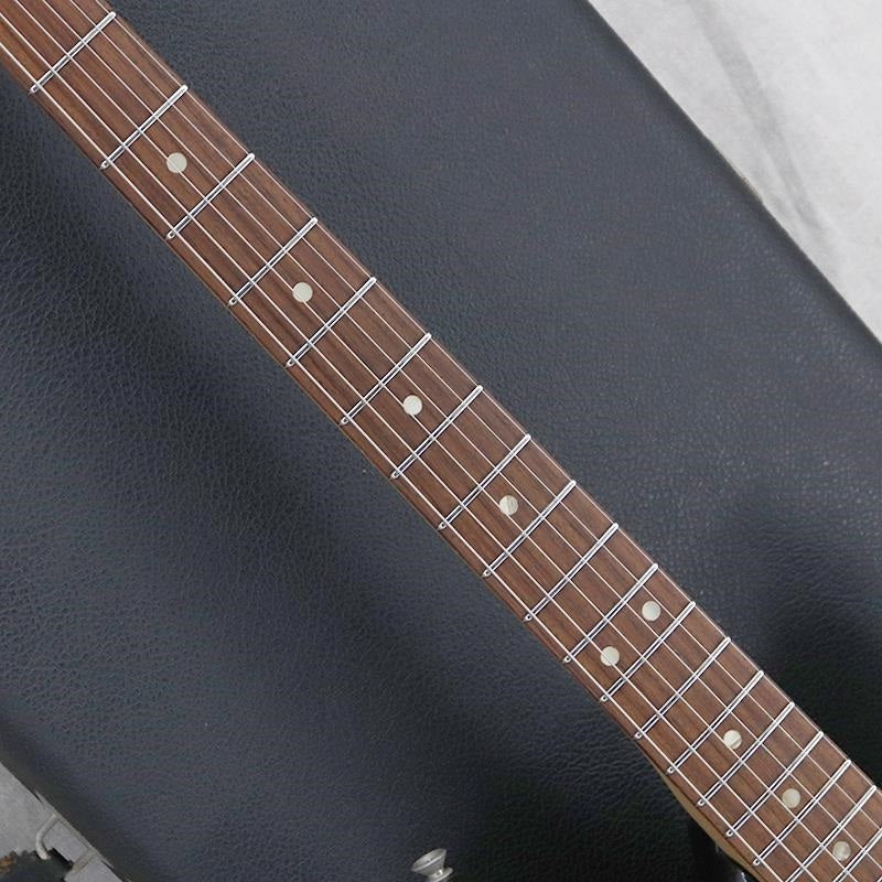 VINTAGE_Stratocaster_'70_Sunburst_R_09