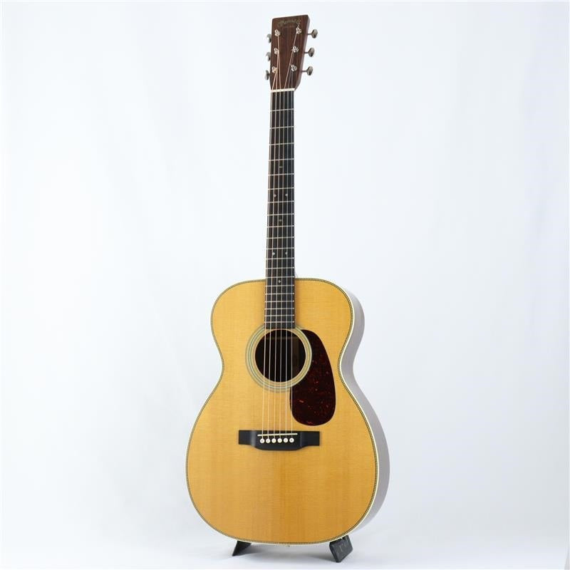 Used_2018_Martin_00-28_Standard_03