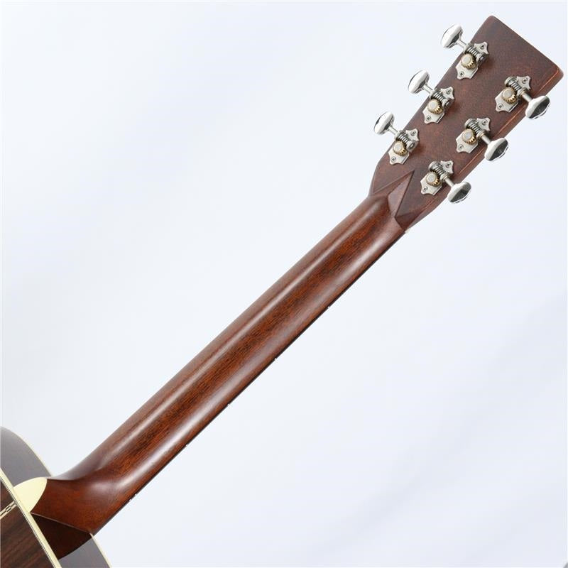 Used_2018_Martin_00-28_Standard_06