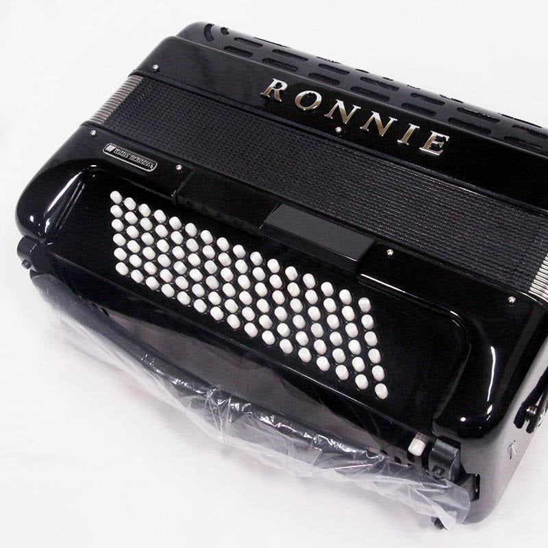 Jubilate96_BK_(Japanese_domestic_specifications),_37_keys,_96_bass,_MML_3-row_set,_piano_style,_Ronnie_Black,_Italian_parts_used,_accordion_05