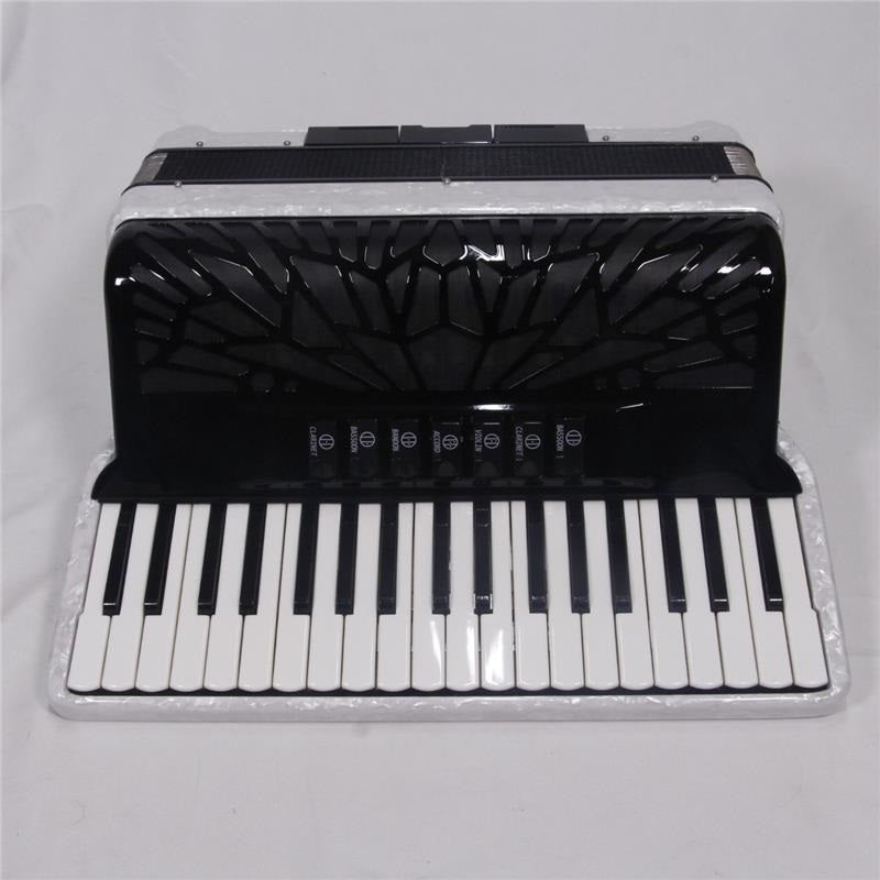 New_Parrot_37K96BS_PW_Pearl_White,_Japan_Limited_Edition_Accordion,_37_Keys,_96_Bass,_MML_3-Row_Set,_Piano_Style,_Parrot_04