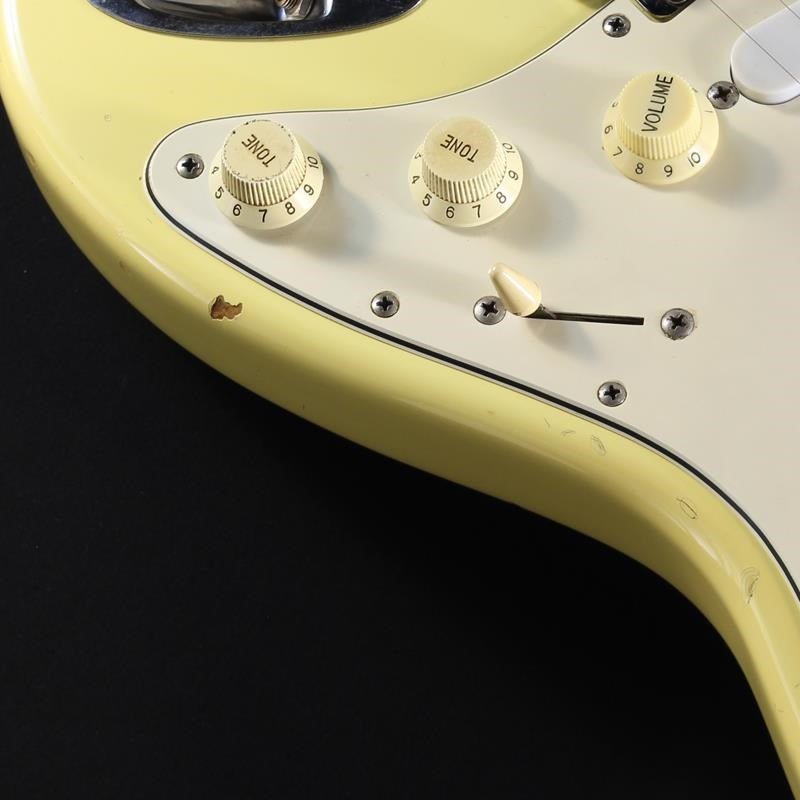 USED_ST72-53_(Olympic_White)_07