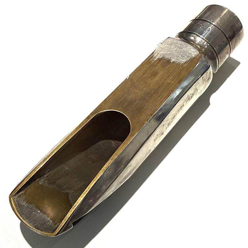 Vintage_Otto_Link_Super_Tone_Master_Tenor_Saxophone_Mouthpiece,_Florida,_USA_Stamped_(Later_Model),_#8,_Refaced__02