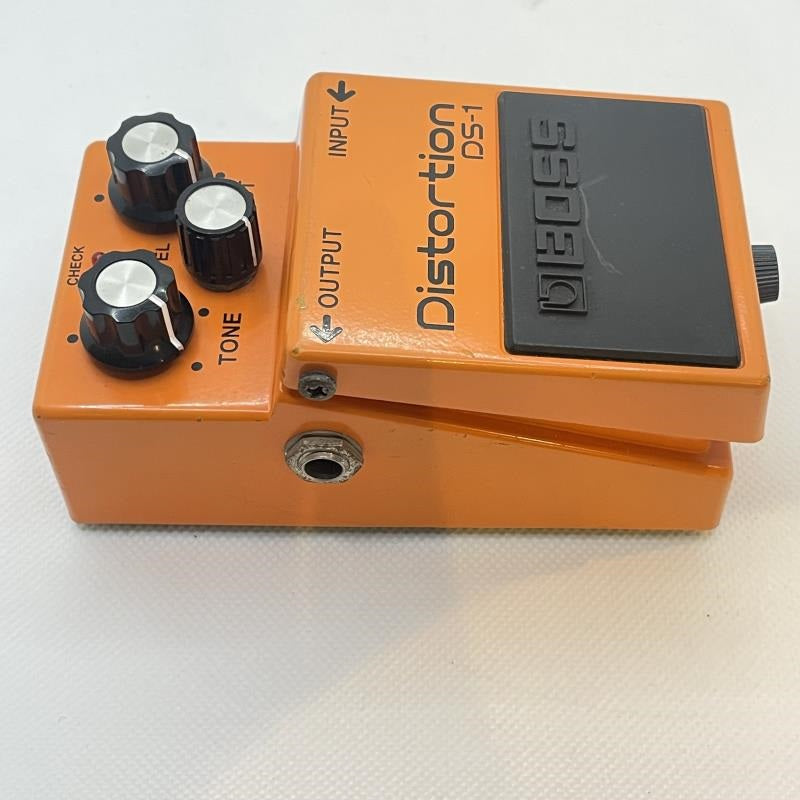 USED_Used_DS-1_04