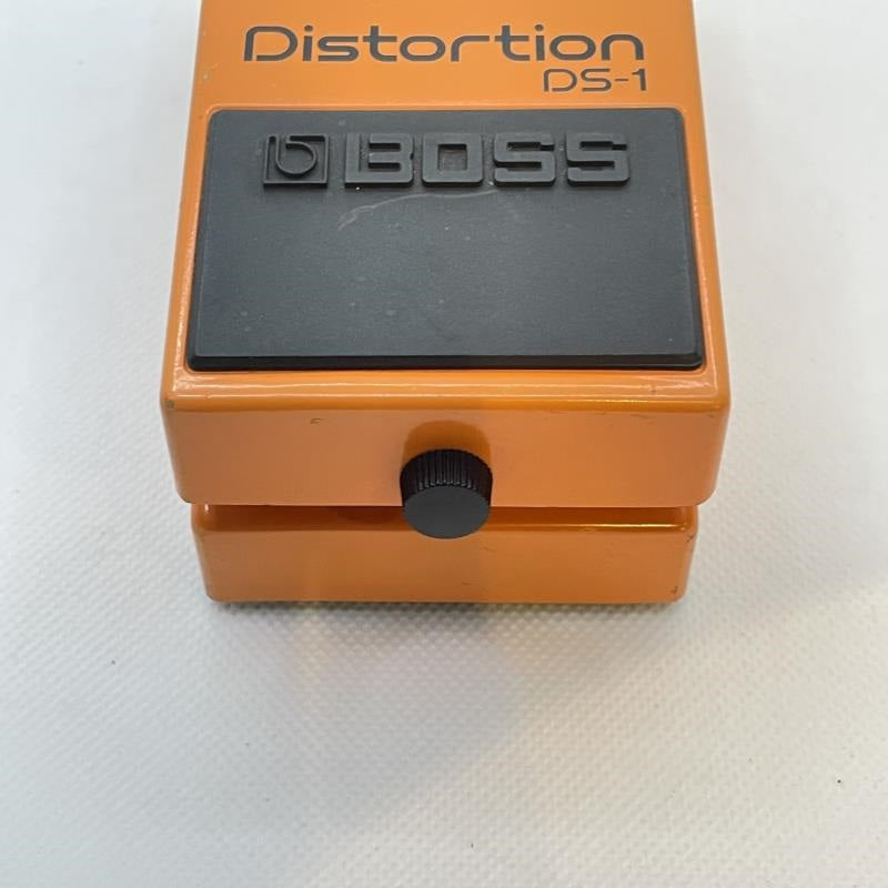 USED_Used_DS-1_06