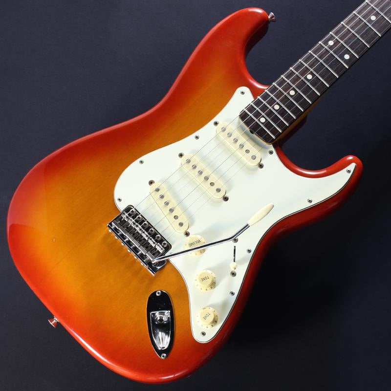 USED_ST62_(Cherry_Burst)_03