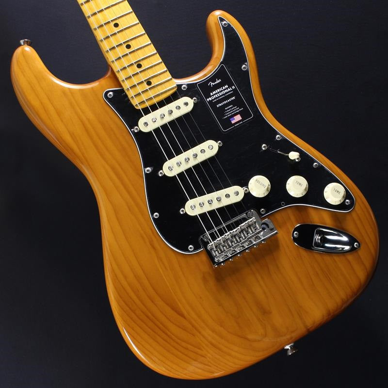 USED_American_Professional_II_Stratocaster_(Roasted_Pine_Maple)_01