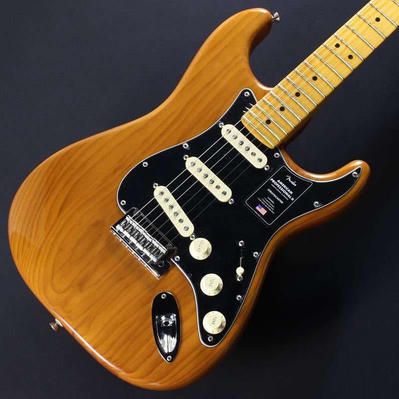 USED_American_Professional_II_Stratocaster_(Roasted_Pine_Maple)_03