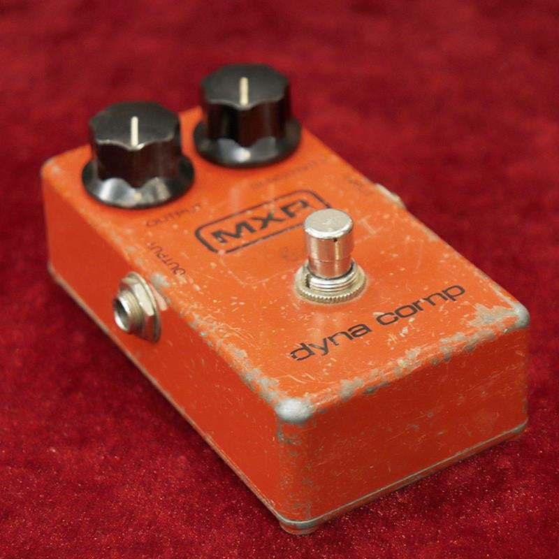 VINTAGE_Dyna_Comp_Block_Logo_'80_04