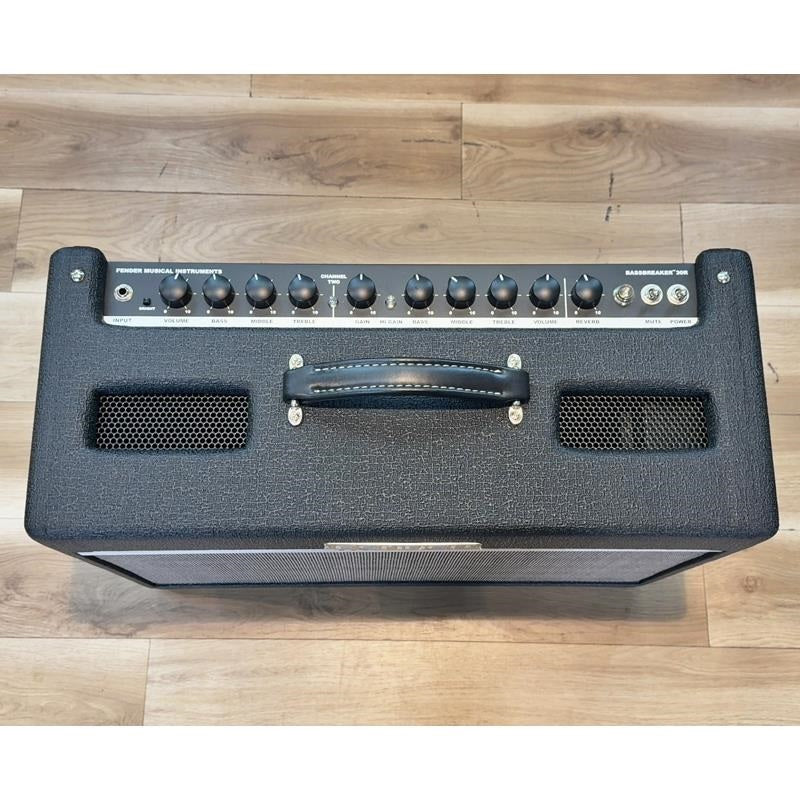 USED_BassBreaker_30R_03