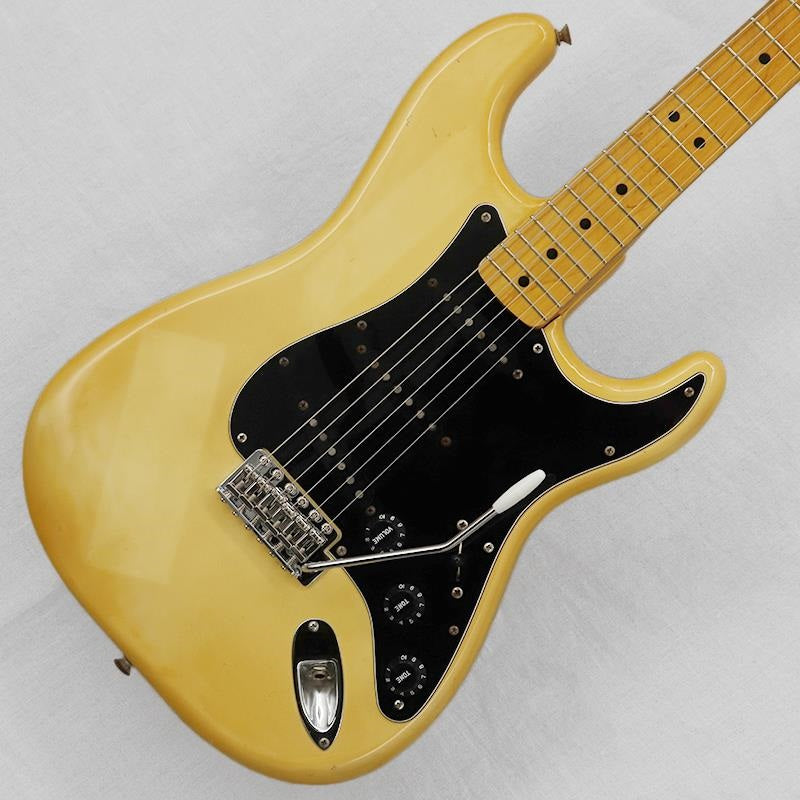 VINTAGE_Stratocaster_'78_OlympicWhite_M_02