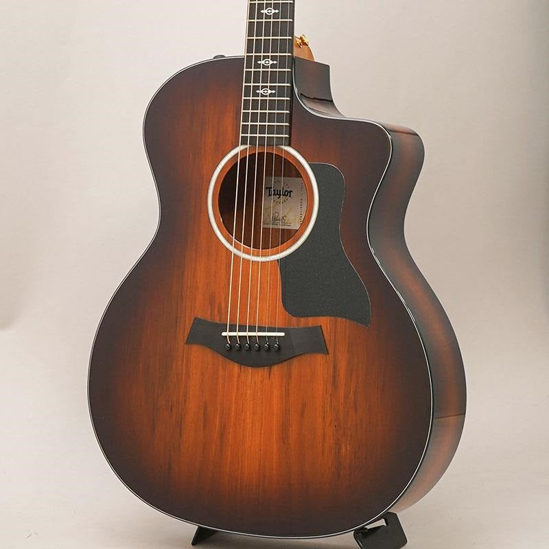 USED_224ce_Koa_DLX_'25_Taylor_01