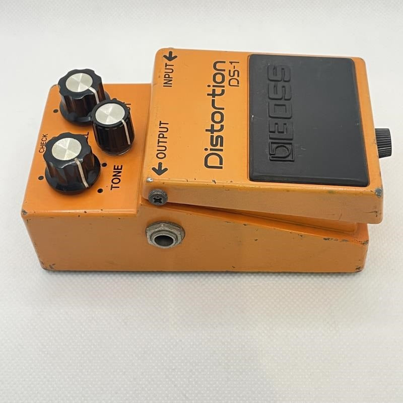 USED_Used_DS-1_04