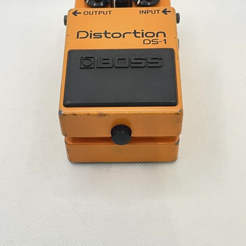 USED_Used_DS-1_06