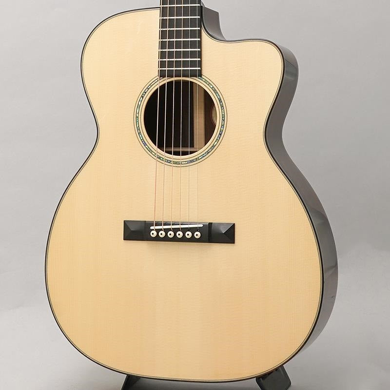 OM_C_Soloist_~Brazilian~_Beaujolais_01