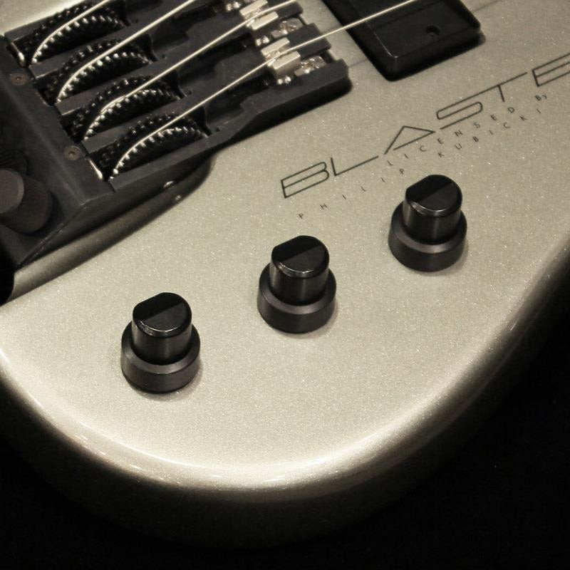 USED_Blaster_Bass_04