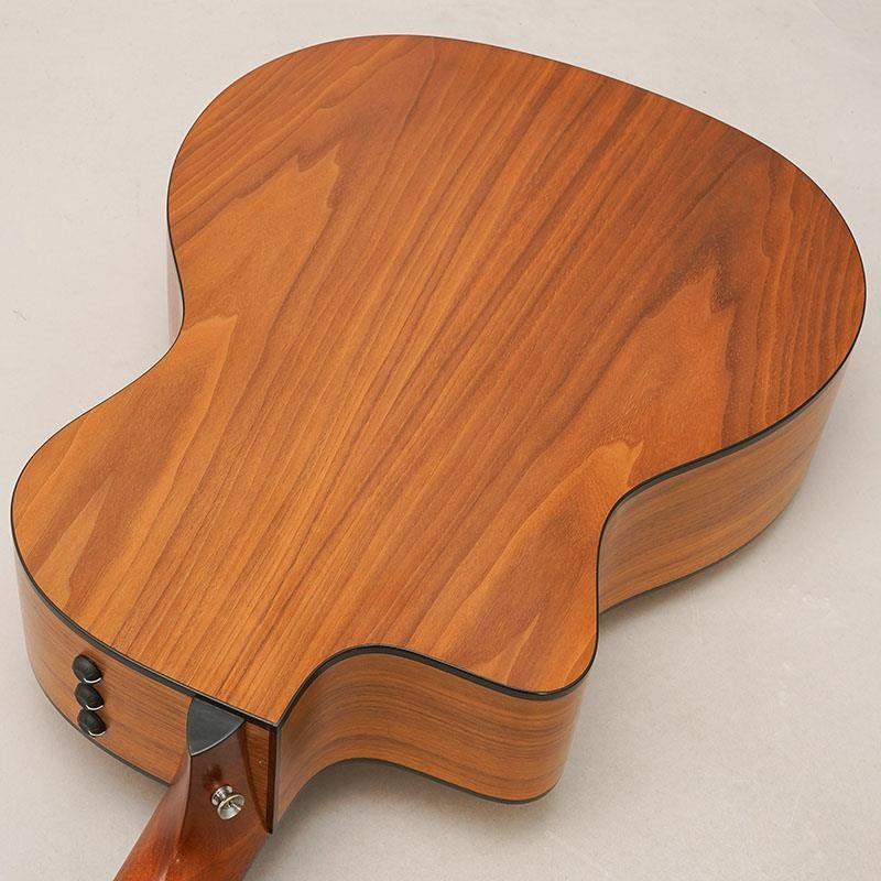 USED_114ce_Walnut_'17_Taylor_06