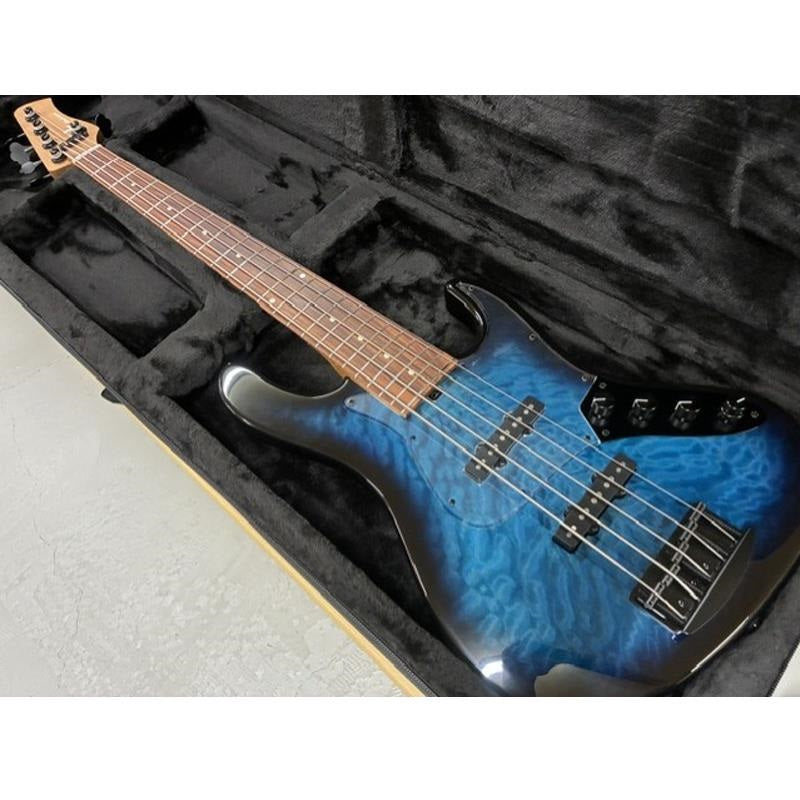 Custom_5st_J_Bass_(Quilted_Maple_Top_Whale_Blue_Burst)_01