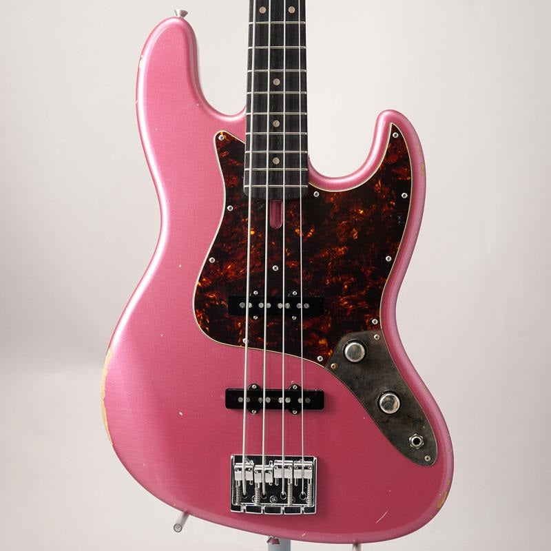 Modern_J-Bass_(Burgundy_Mist_Metallic)_01
