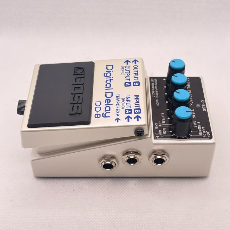 USED_Used_DD-8_03
