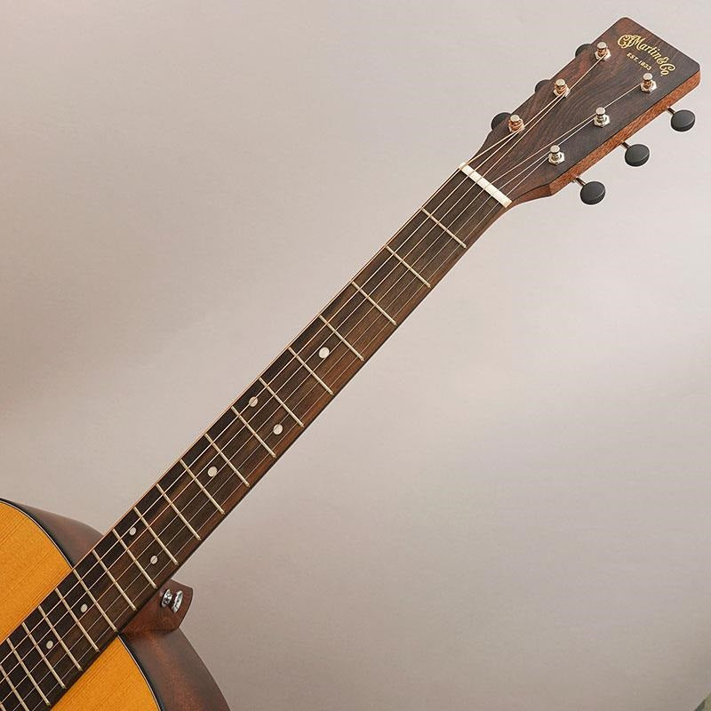 000-10E_Retro_Martin_09