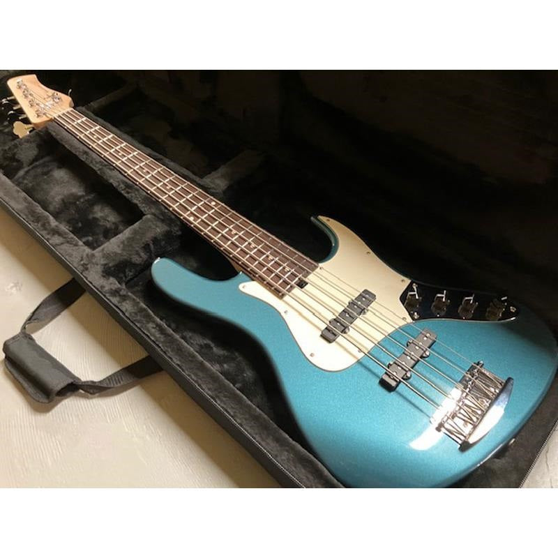Hermes_Series_RV5_(Vintage_Blue_Metallic)_01
