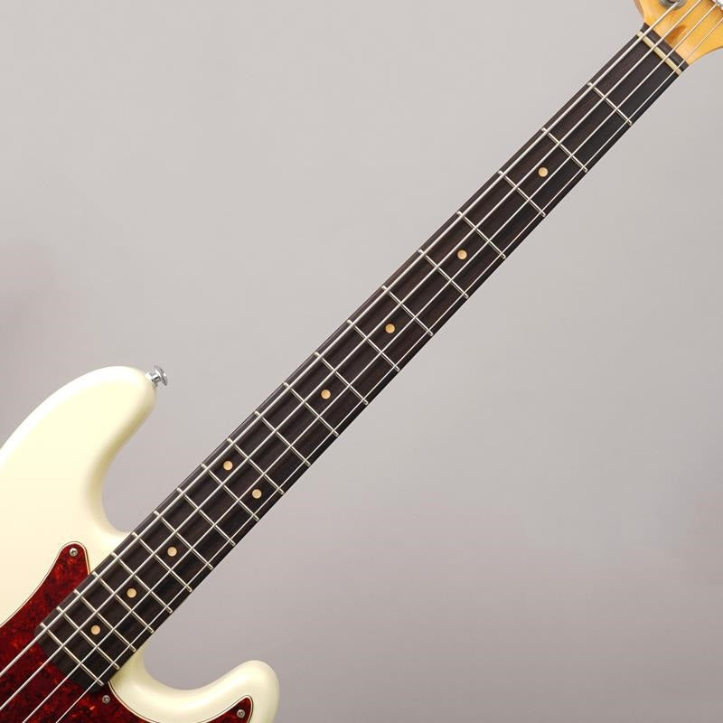 Trad_Master_Series_Beta_P4_(Olympic_White_Light_Aged)_05