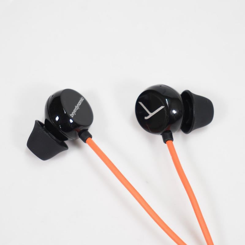 USED_Beat_BYRD_(Beyerdynamic)_earphones_01