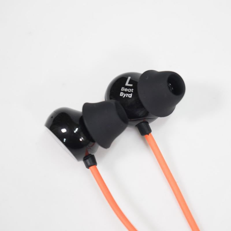 USED_Beat_BYRD_(Beyerdynamic)_earphones_02
