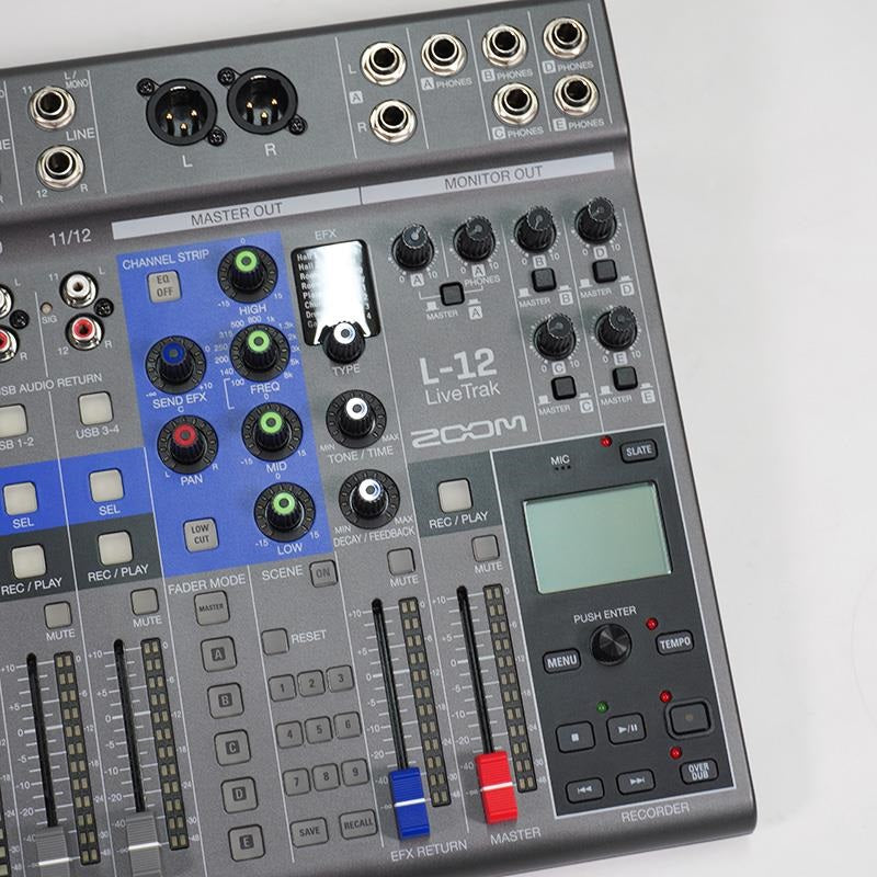 USED_LiveTrak_L-12_(Zoom)_(Live_Track)_(Mixer)_(Interface)_03