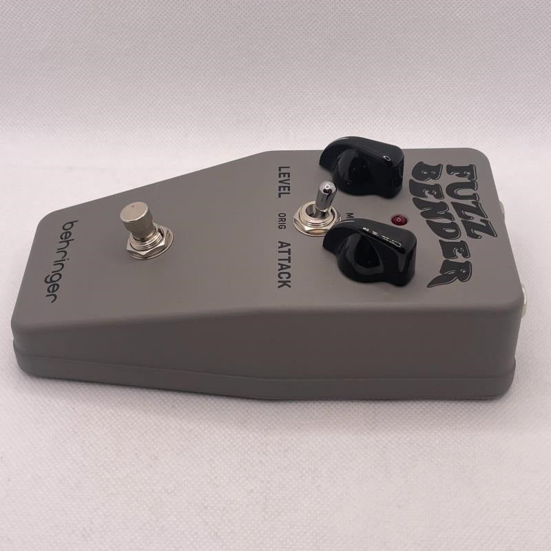 USED_Fuzz_Bender_03