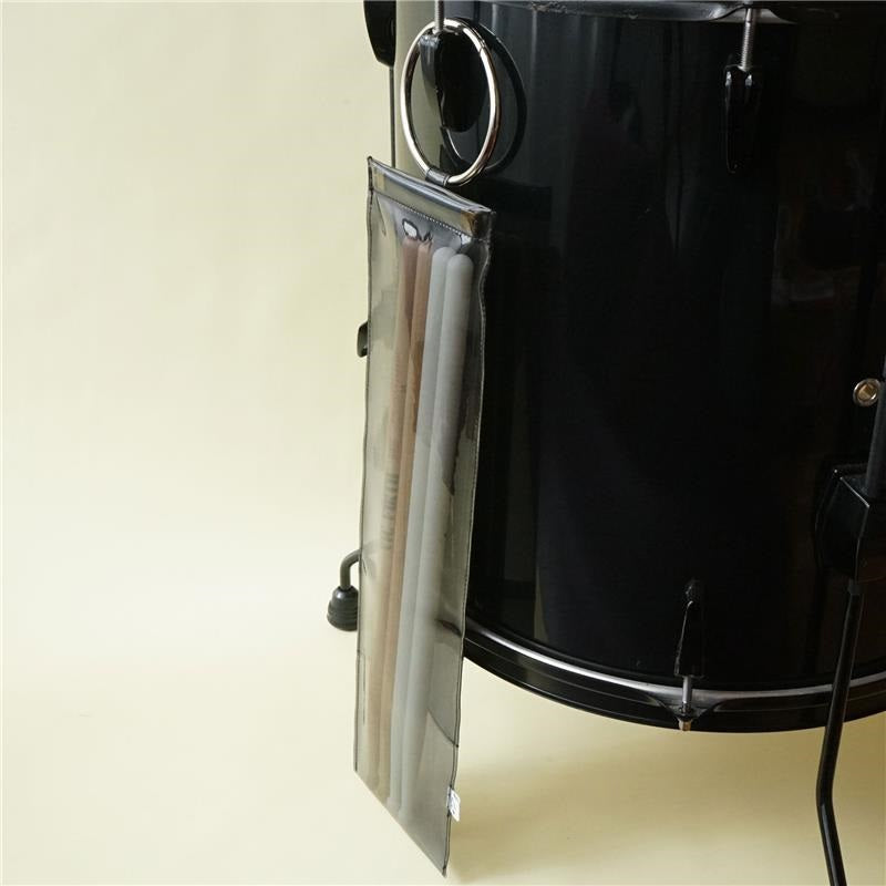Monochrome_PVC_Big_Ring_Carabiner_Stick_Case,_Gray_06