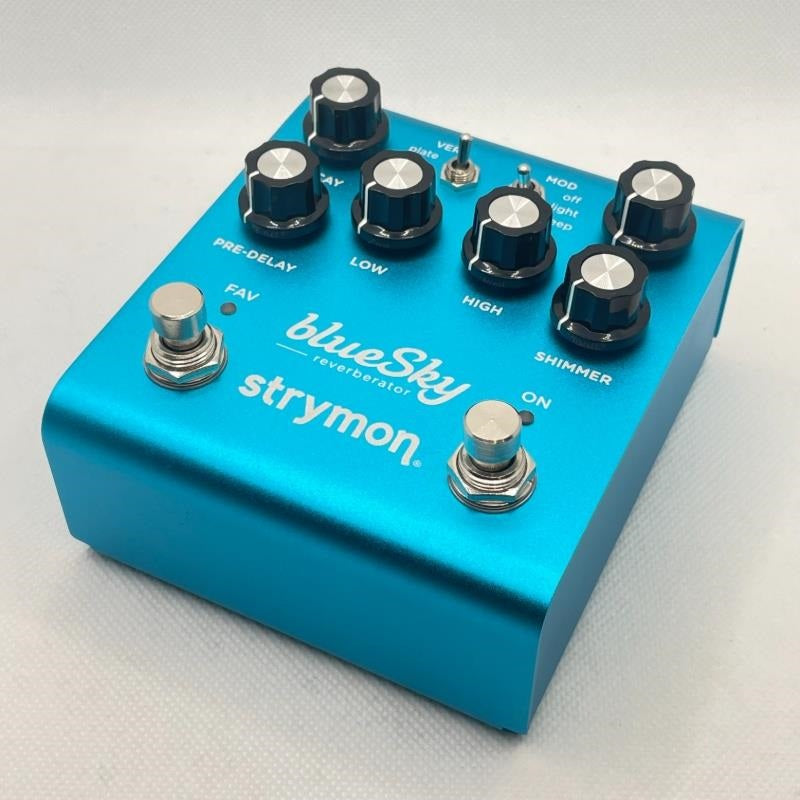 USED_Blue_Sky_V2_01