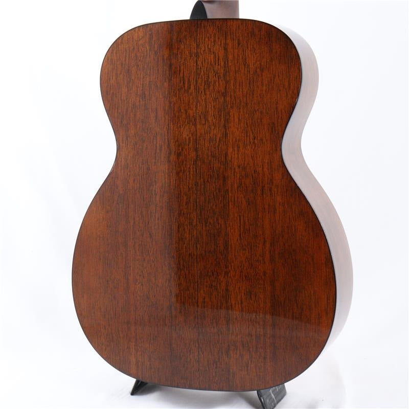 USED_(Pre-owned)_00-18__2022_model_Martin_02