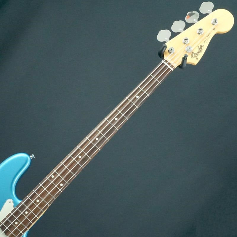 USED_Traditional_60s_Jazz_Bass_(Lake_Placid_Blue)_05