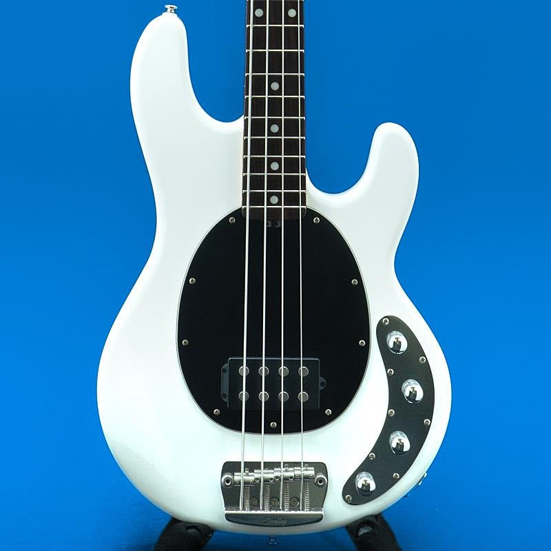 USED_Ray34_(White)_01
