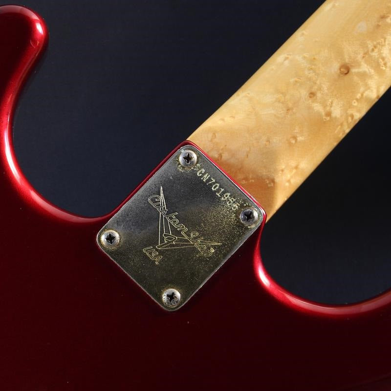 USED_1960_Stratocaster_(Candy_Apple_Red)_09