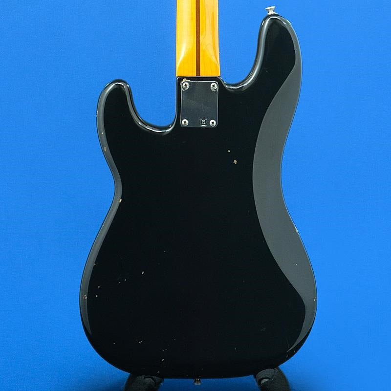 USED_Classic_Series_'50s_Precision_Bass_(Black)_02