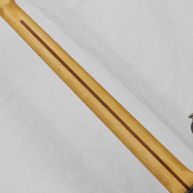 VINTAGE_Precision_Bass_'75_Alder_Body_Sunburst_M_08