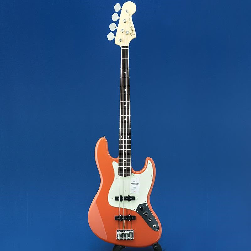 USED_Traditional_60s_Jazz_Bass_(Fiesta_Red)_03