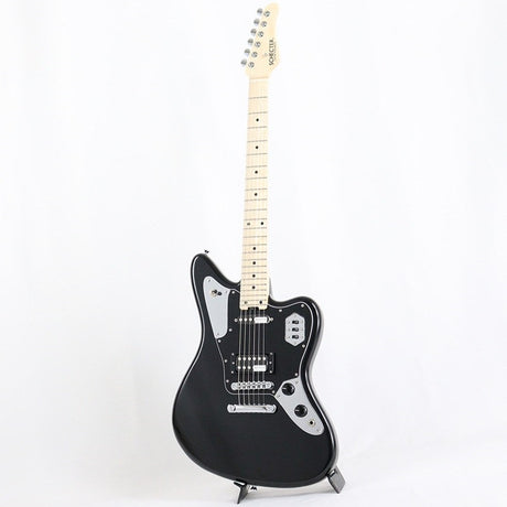 AR-06_(Black_Maple)_02