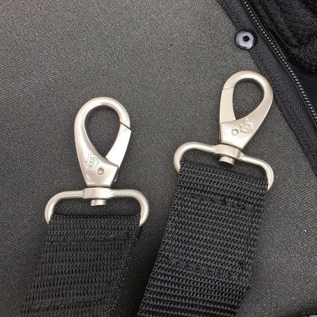 Baggs_EFAS_M-BLK_Metallic_Black_Fiber_Case_for_Alto_Saxophone_06