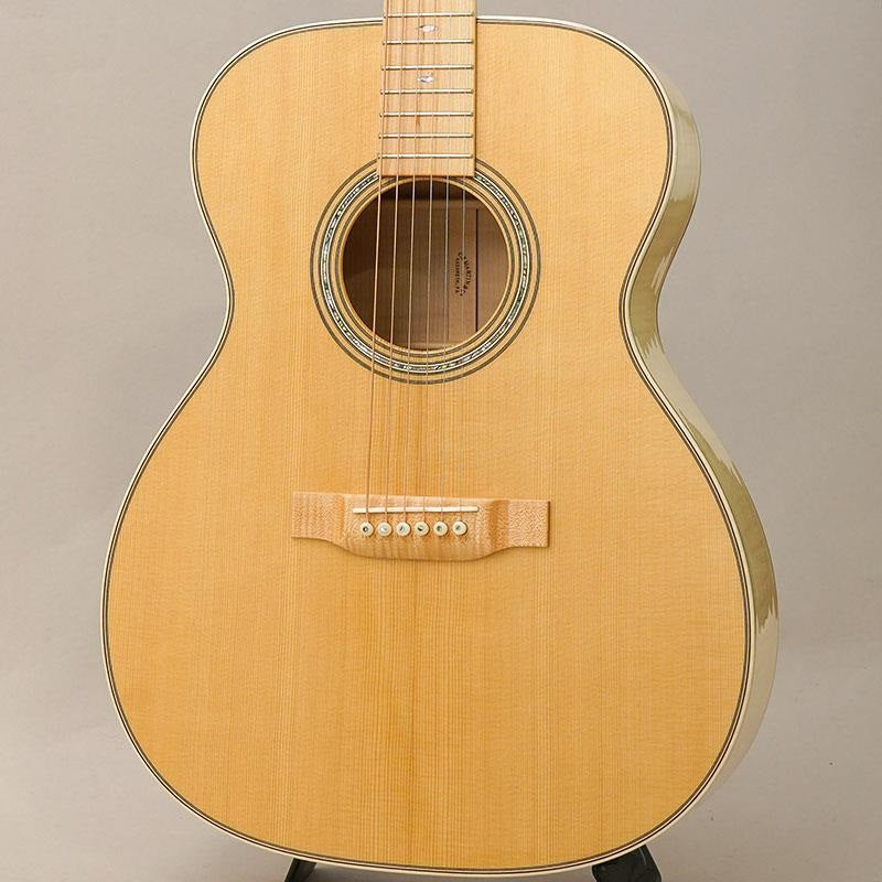 CTM_000-14F_Swiss_Spruce___Euro_Flamed_Maple_-Factory_Wood_Selection_Custom_Model-_Martin_01