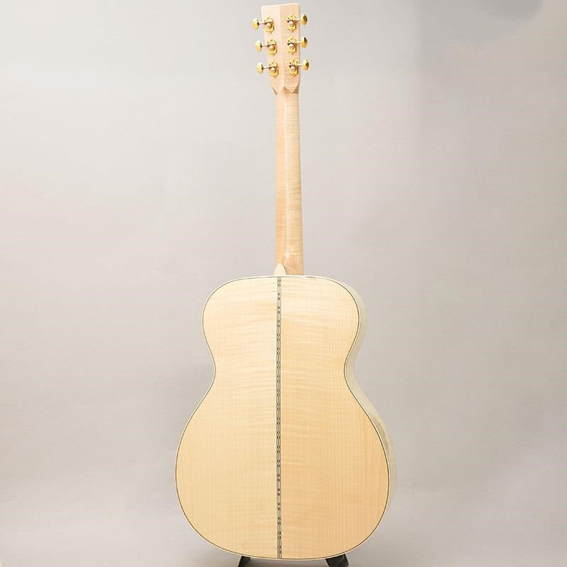 CTM_000-14F_Swiss_Spruce___Euro_Flamed_Maple_-Factory_Wood_Selection_Custom_Model-_Martin_04